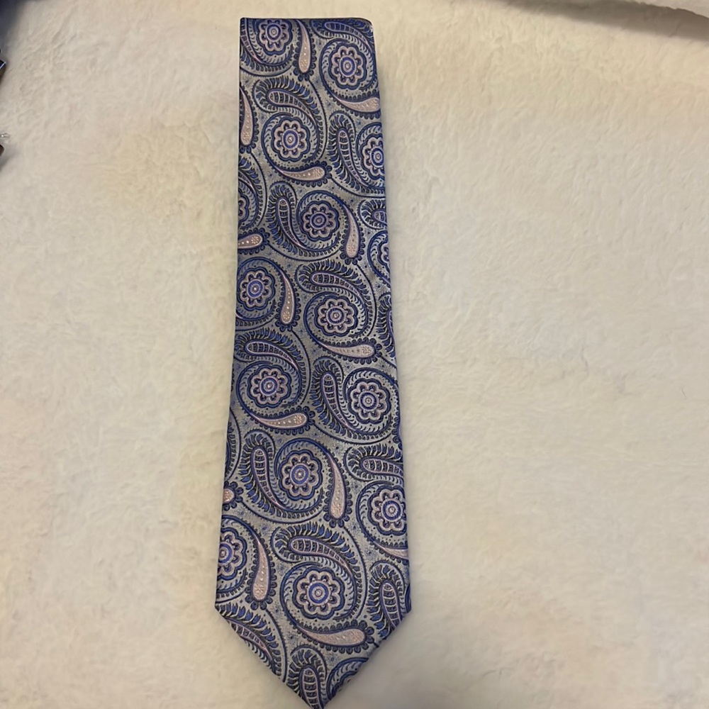Mens silk tie